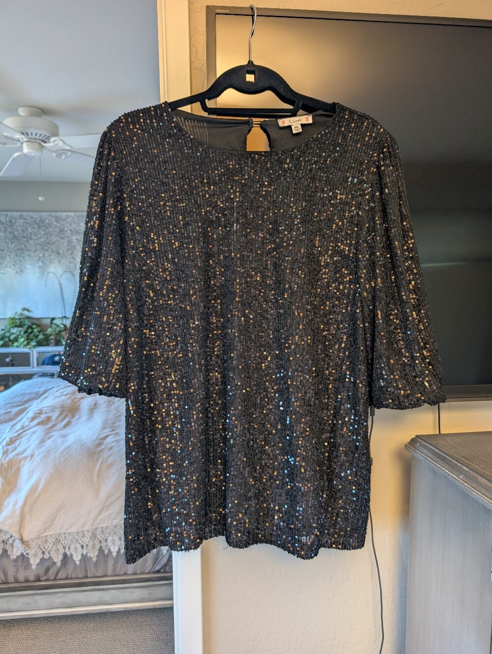 Stunning L. Love Black Sequin Round Neck Bell Sleeves Lined Top - 2XL